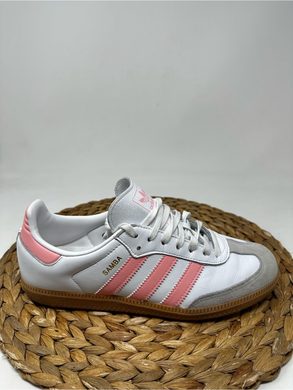 ADIDAS Samba OG Sneakers Cloud White Light Pink Gum Size 7 Big Girls, 8 Women's